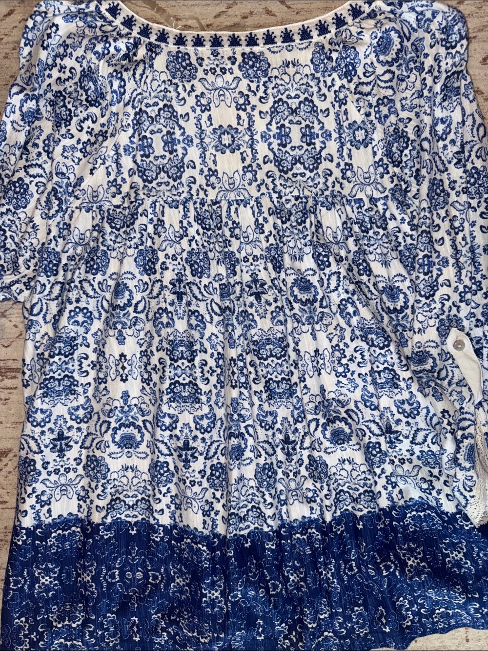 Vintage America Blue and White Printed Peasant Top - Picture 6 of 6